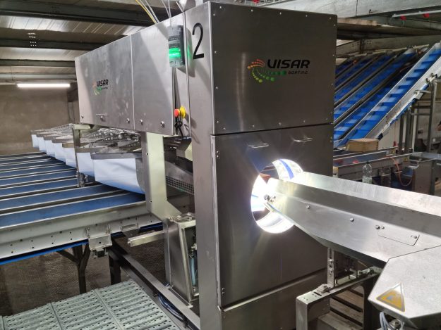 Visar Sorting Sàrl_Sortop Carrots_VC03_inline outputs_(2)
